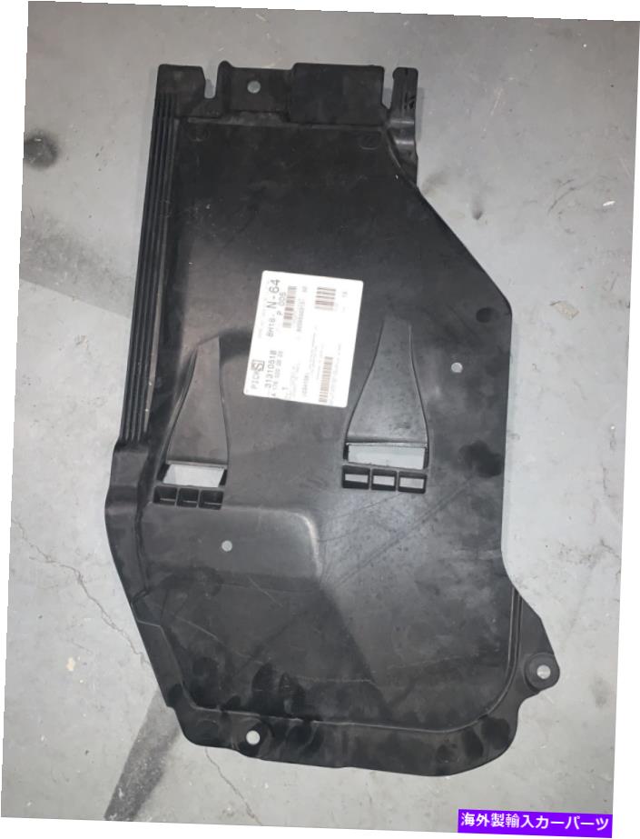 エンジンカバー OEMメルセデスベンツA W176エンジンコンパートメントボトムカバーA1765200023本物 OEM MERCEDES-BENZ A W176 ENGINE COMPARTMENT BOTTOM COVER A1765200023 GENUINE【並行輸入品】