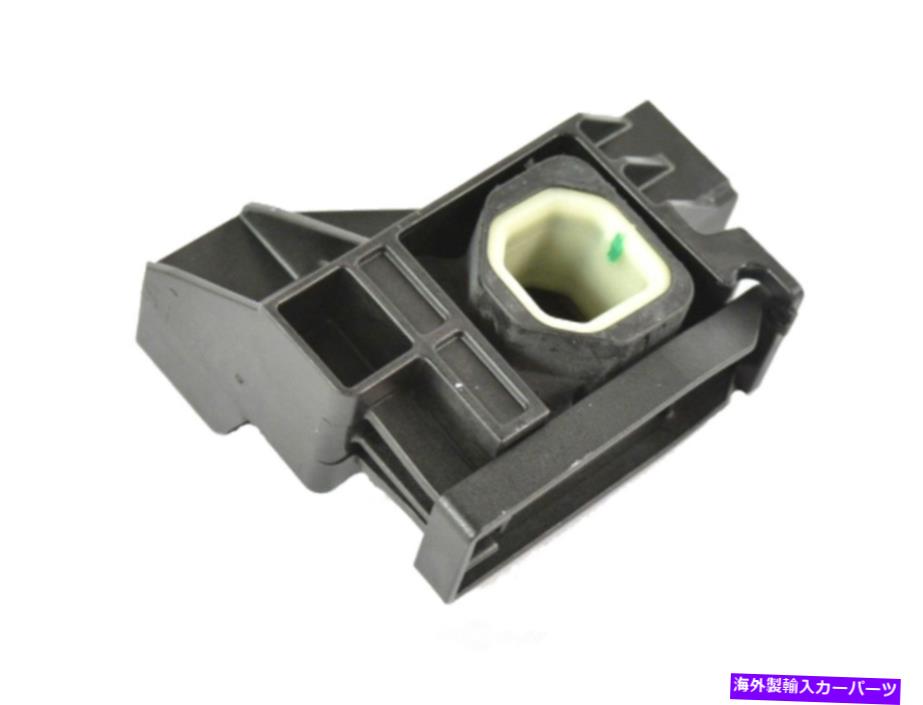 Radiator ラジエーターサポートブラケット右Mopar 68260338AAフィット15-21ラムプロマスターシティ Radiator Support Bracket Right Mopar 68260338AA fits 15-21 Ram ProMaster City【並行輸入品】