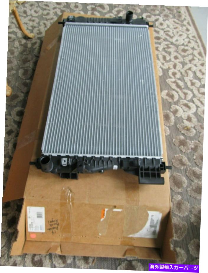 エンジンカバー New GM Buick OEM 2015 2016 Regal Radiator 23125739 NEW GM Buick OEM 2015 2016 Regal Radiator 23125739【並行輸入品】