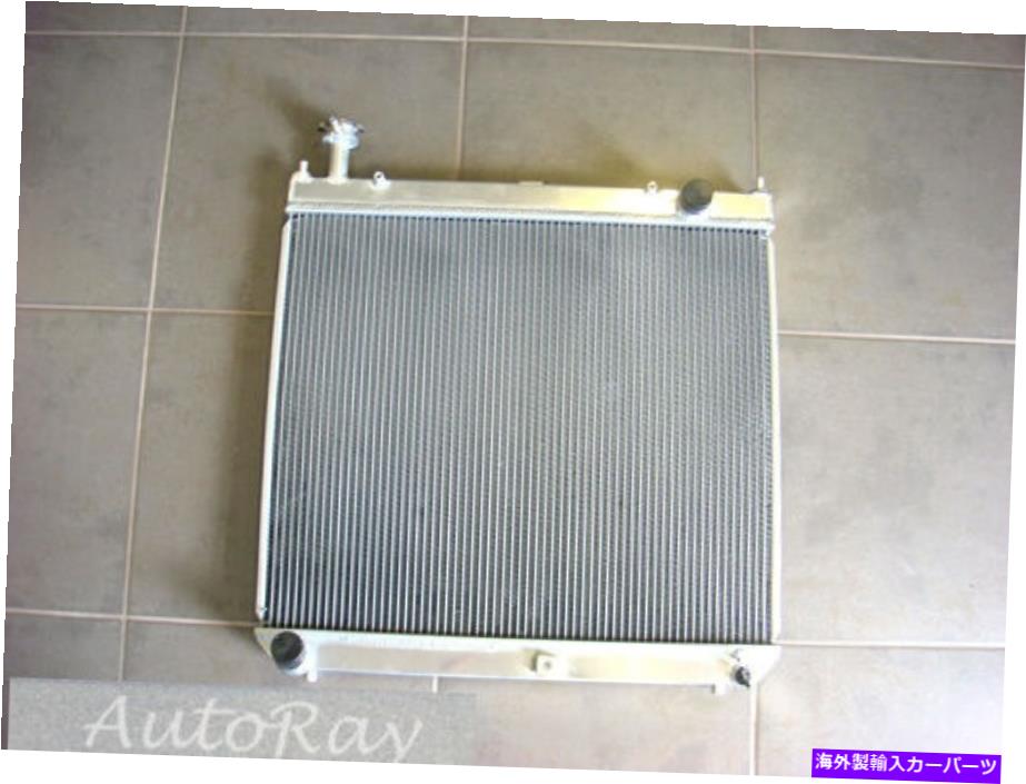 エンジンカバー トヨタのアルミニウムラジエーターHiace SBV 95-04 96 97 98 99 00 01 02 03 2列新しい Aluminum Radiator for Toyota Hiace SBV 95-04 96 97 98 99 00 01 02 03 2 Row NEW【並行輸入品】