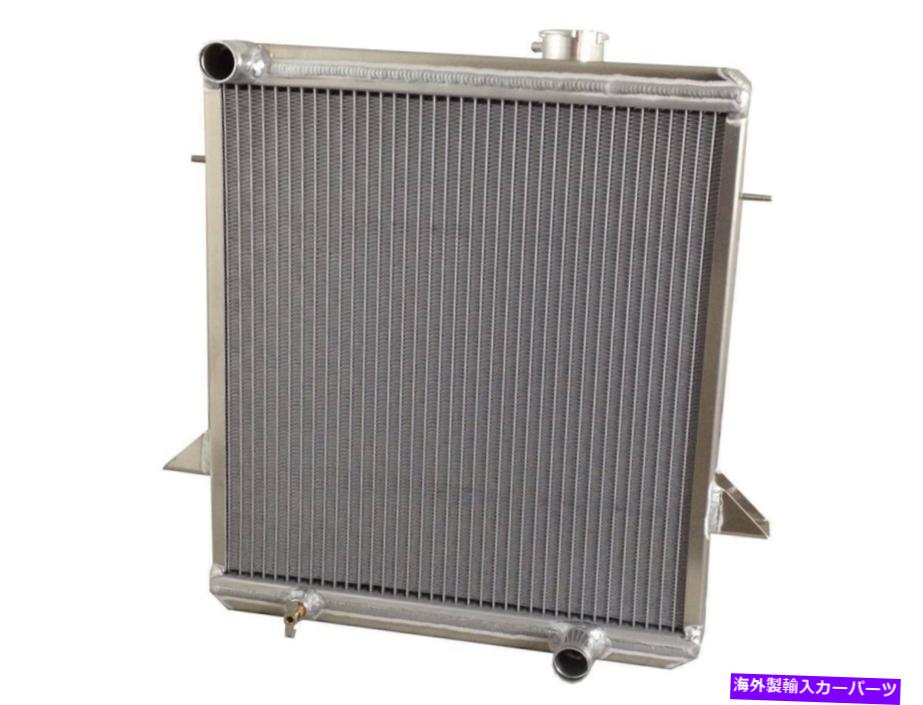 Radiator Triumph TR250 1967 1968 / TR6 1969-1974の3列アルミニウムラジエーター 3 Row Aluminum Radiator For Triumph TR250 1967 1968 / TR6 1969-1974【並行輸入品】