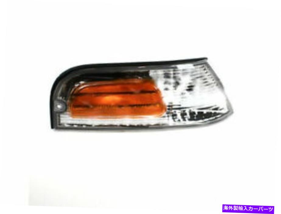 サイドマーカー クラウンビクトリア2003 2000 1998のフロント駐車 /サイドマーカーライト1ymd94 Front Right Parking / Side Marker Light 1YMD94 for Crown Victoria 2003 2000 1998【並行輸入品】