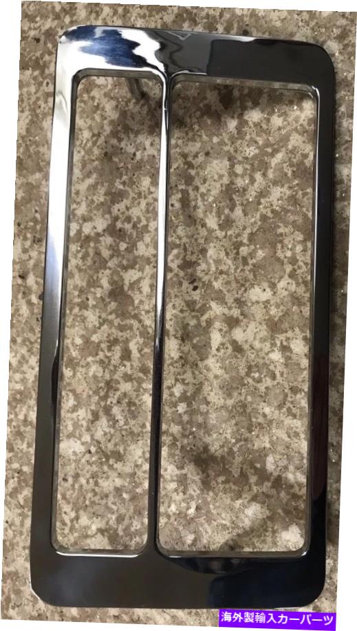 サイドマーカー 左前面マーカーBezel 1978、1979、1980 Oldsmobile Cutlass NOS Left Front Side Marker Bezel 1978, 1979 &1980 Oldsmobile Cutlass【並行輸入品】