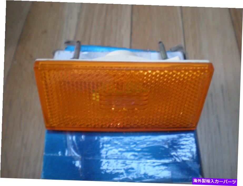 サイドマーカー Nos 1970 1971 Ford Torino Front Side Marker Lens NOS 1970 1971 FORD TORINO FRONT SIDE MARKER LENS【並行輸入品】
