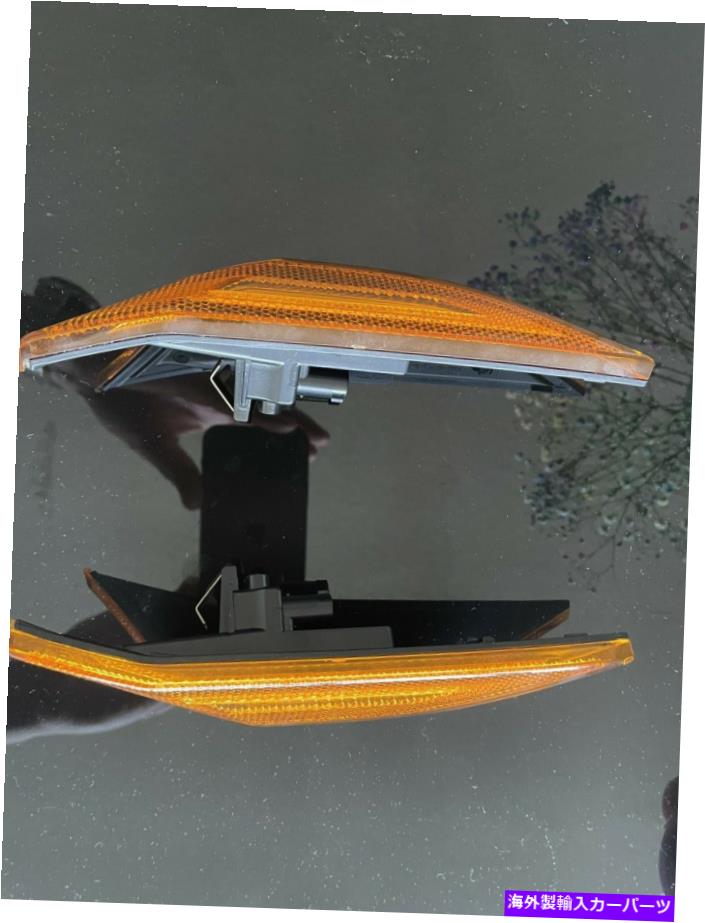 サイドマーカー ポルシェサイドマーカーライト2021-2022（左、右）991 631 255 06および911 631 256 Porsche Side Marker Lights 2021-2022 (Left,Right) 991 631 255 06 and 911 631 256【並行輸入品】