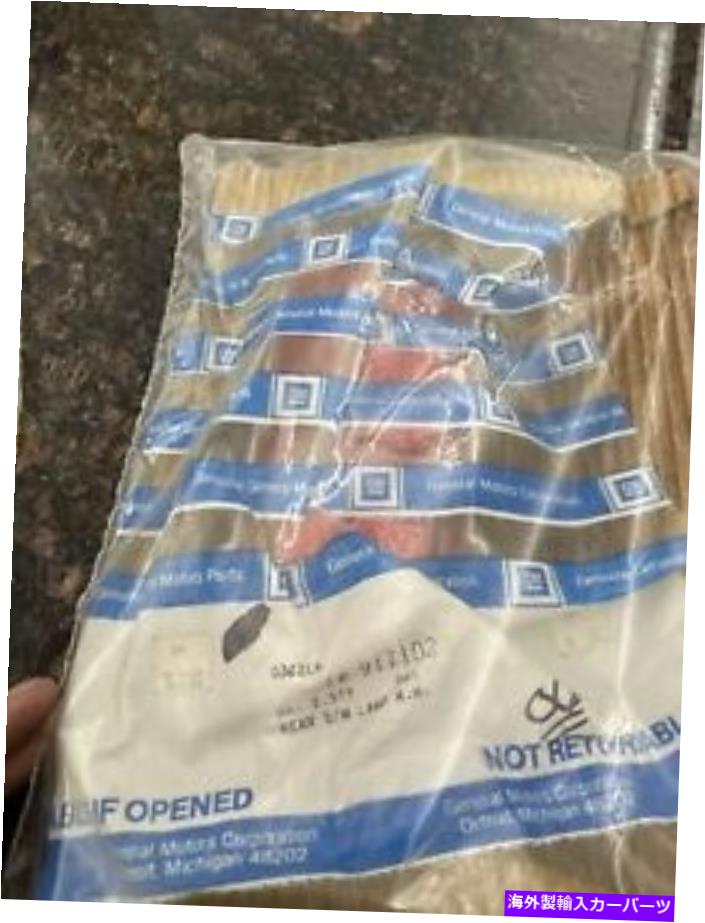 サイドマーカー GM NOS 1970-1972 Chevelle 70 Impala右後部サイドマーカーランプ917102 GM NOS 1970-1972 CHEVELLE 70 IMPALA RIGHT REAR SIDE MARKER LAMP 917102【並行輸入品】