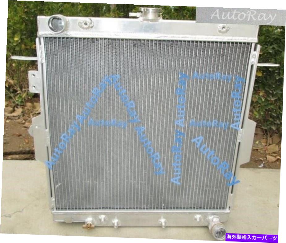 Radiator トヨタランドクルーザーHZJ70 / HZJ73 / HZJ77 1Hz 4.2Lディーゼルの4ROWラジエーター 4Row Radiator for Toyota Land Cruiser HZJ70 / HZJ73 / HZJ77 1HZ 4.2L Diesel AT【並行輸入品】