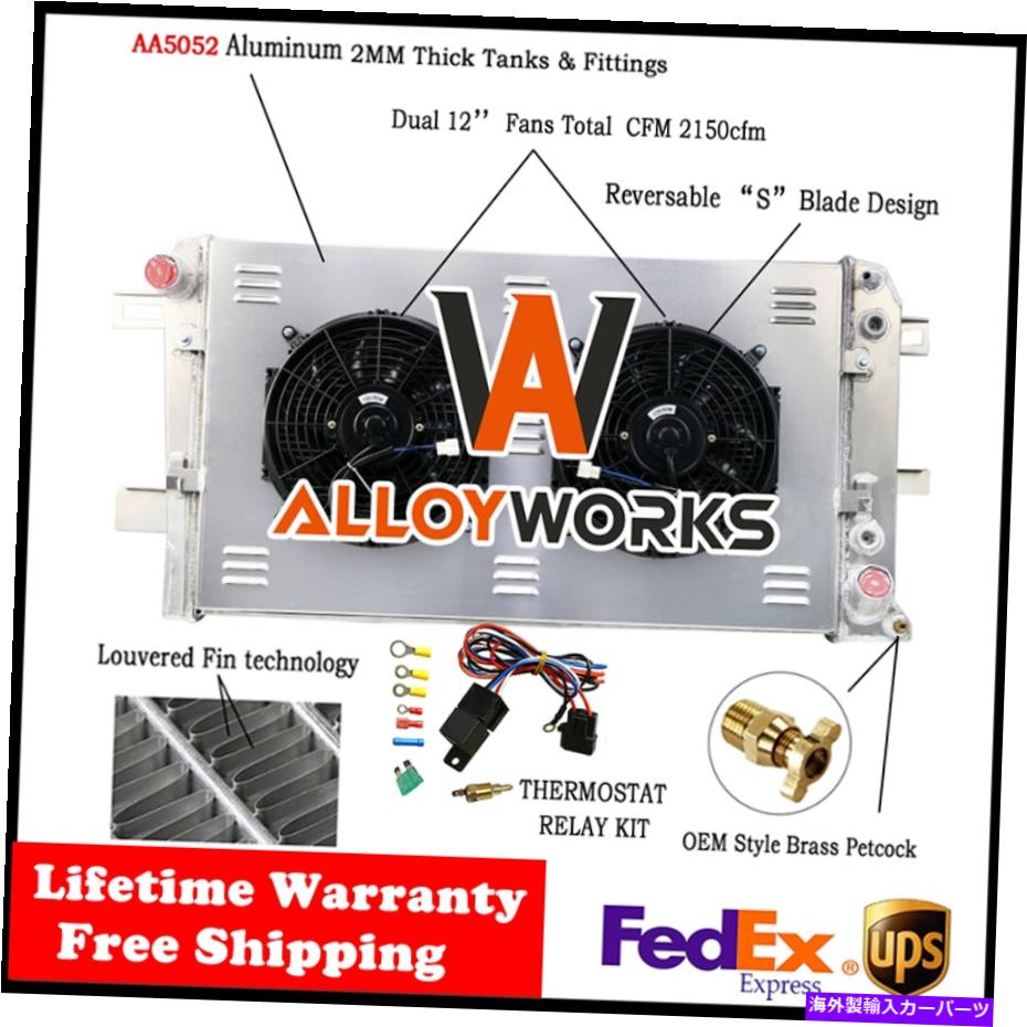 Radiator 2001-05の3列のラジエーター+シュラウドファン 3 Row Radiator+Shroud Fan For 2001-05 Chevy Silverado GMC Sierra 2500 HD 3500【並行輸入品】