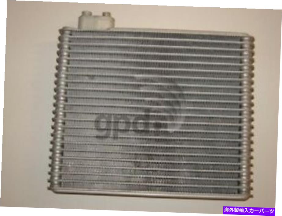 コンデンサー 1999年から2003年のGalant 4711634のグローバルパーツA/C蒸発器コア Global Parts A/C Evaporator Core for 1999-2003 Galant 4711634【並行輸入品】