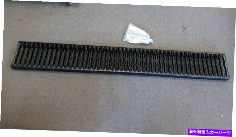 Nerf Bar Luverne 415254-401473グリップステップブラックアルミニウム54インチランニングボードの乗客... LUVERNE 415254-401473 Grip Step Black Aluminum 54-In Running Board Passenger ...【並行輸入品】