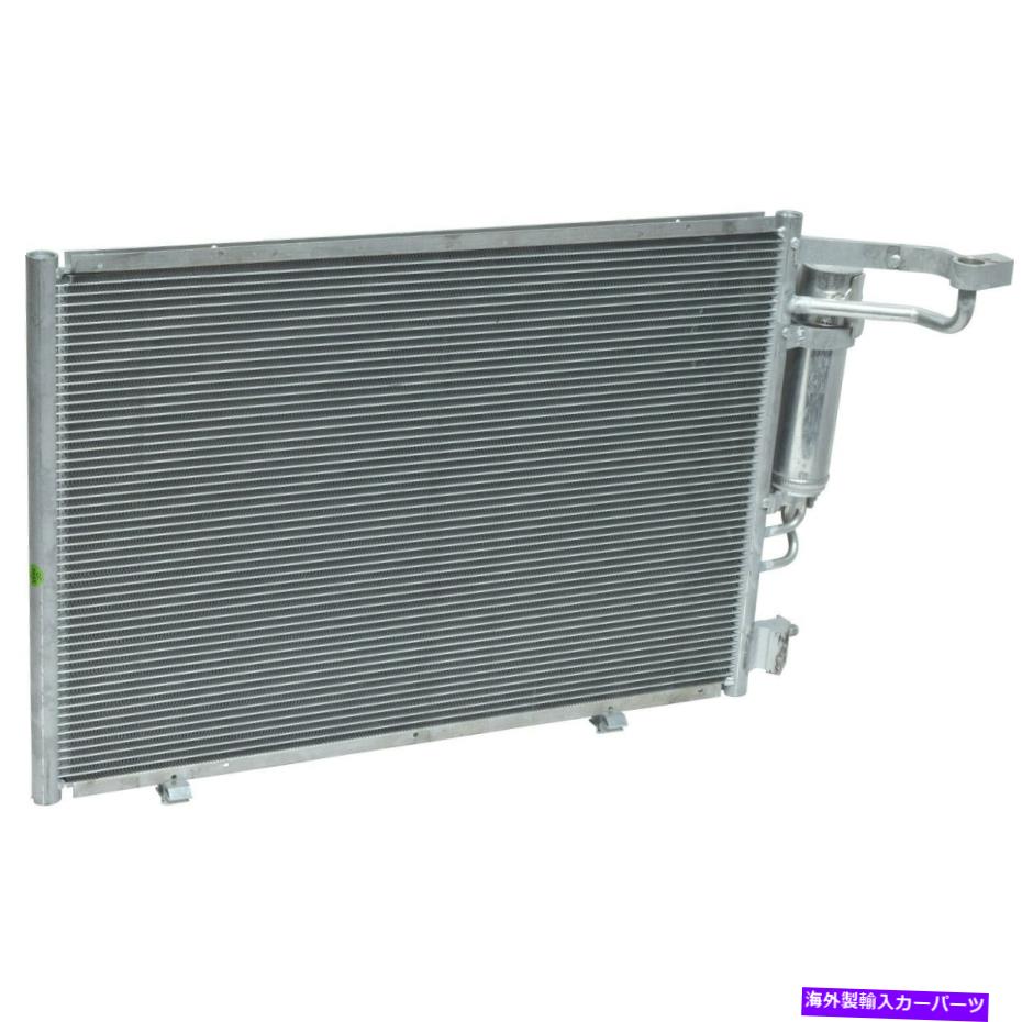 コンデンサー 14-19フィエスタCN4919pfcのユニバーサルエアA/Cコンデンサー Universal Air A/C Condenser for 14-19 Fiesta CN4919PFC【並行輸入品】