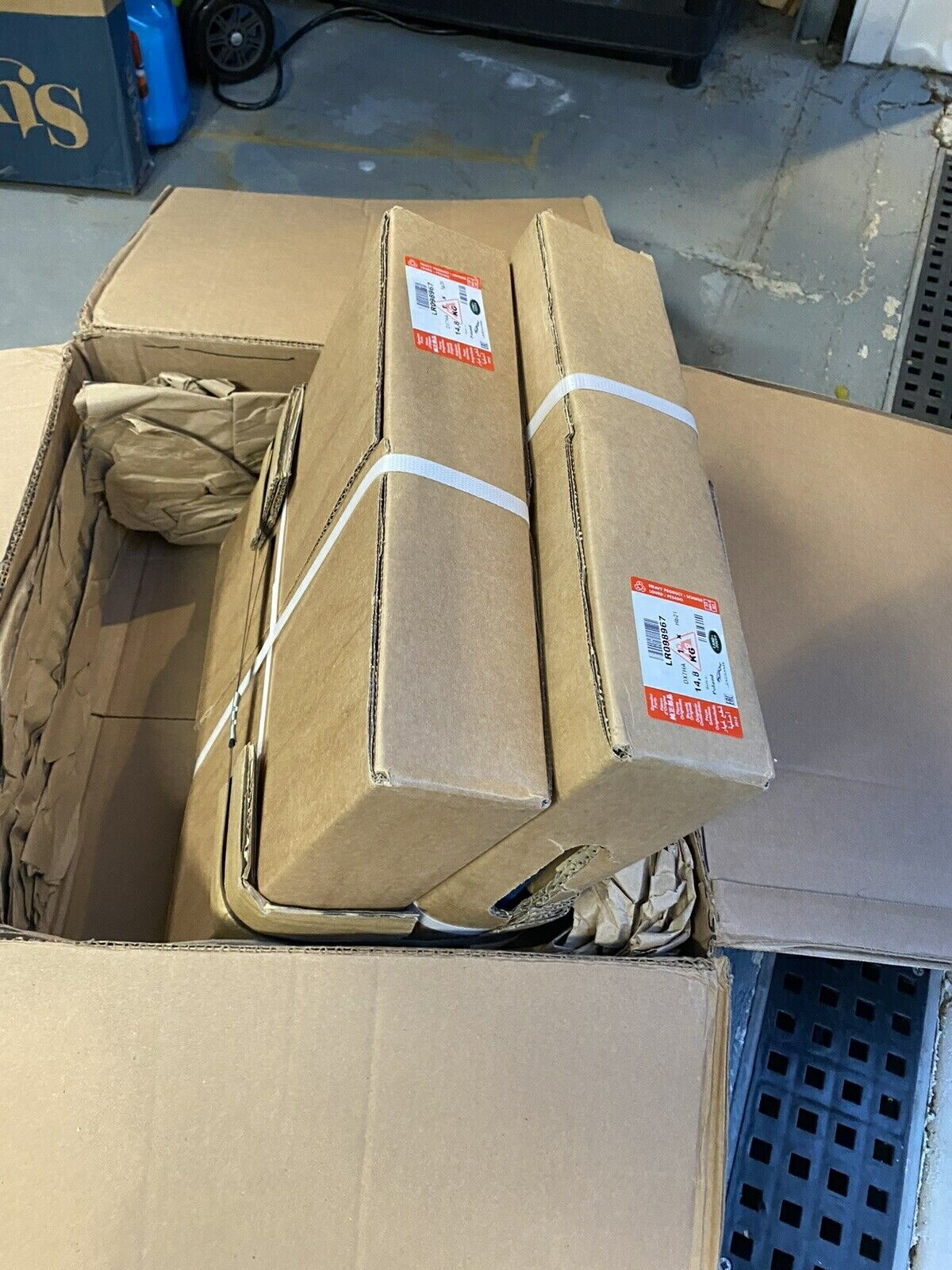 brake disc rotor ランドローバーOEM 2018ディスカバリーフロントブレーキディスクローターLR098967 LAND ROVER OEM 2018 Discovery Front Brake-Disc Rotor LR098967【並行輸入品】