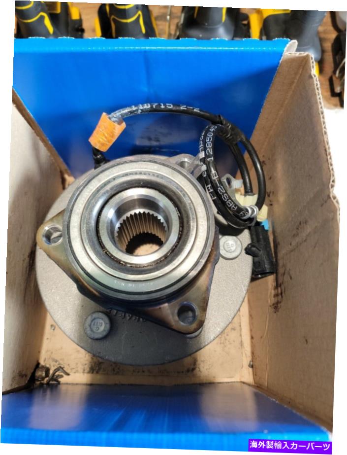 Wheel Hub Bearing アストロSKFハブベアリングアセンブリBR930671直接交換シボレー2002-2007 Astro SKF Hub Bearing Assembly BR930671 Direct Replacement Chevrolet 2002-2007【並行輸入品】