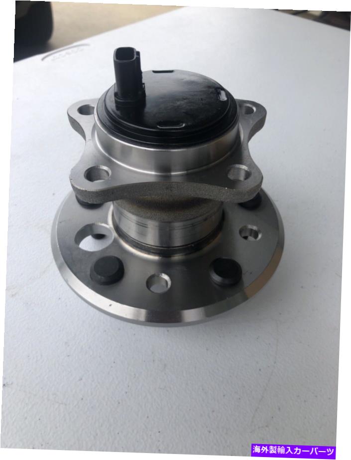 Wheel Hub Bearing ホイールベアリングとハブアセンブリRラインリア右レイベスト712207 Wheel Bearing and Hub Assembly-R-Line Rear Right Raybestos 712207【並行輸入品】