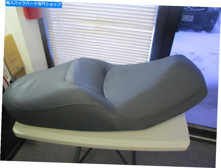 Seats ピーススポーツTPGS-814 150cc/250ccツーリングスクーターシート（炭の色） PEACE SPORTS TPGS-814 150cc/250cc TOURING Scooter Seat (color in CHARCOAL)【並行輸入品】｜Us Custom Parts Shop USDM