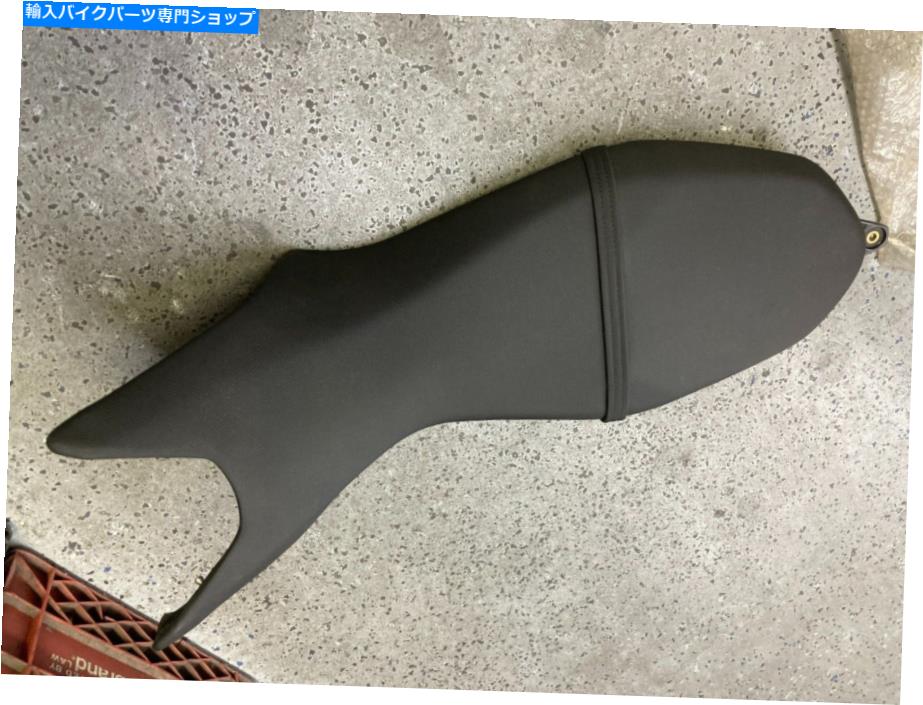 Seats OEM 59522543BA Ducati Hypermotard Newのシート OEM 59522543BA SEAT FOR DUCATI HYPERMOTARD NEW【並行輸入品】