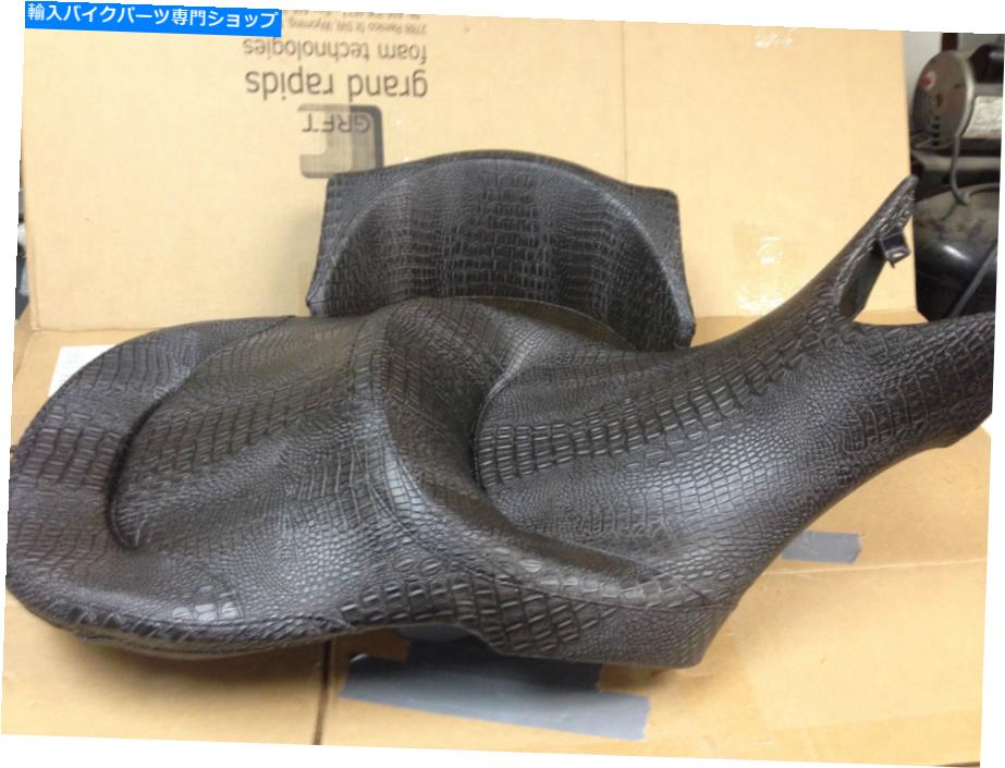 Seats 2008-17ビクトリービジョン交換シートカバーキット、トランク/ヘッドレストカバー付き 2008-17 Victory Vision Replacement Seat Cover Kit, With Trunk/headrest covers【並行輸入品】