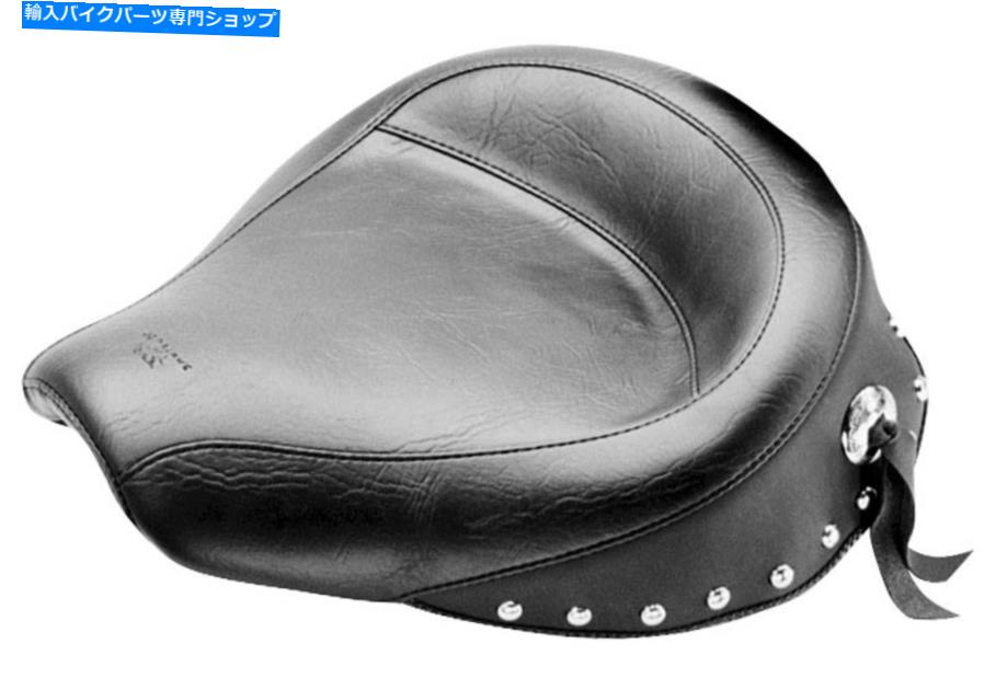 Seats Mustang 76151幅の広いスタッズソロシート Mustang 76151 Wide Studded Solo Seat【並行輸入品】