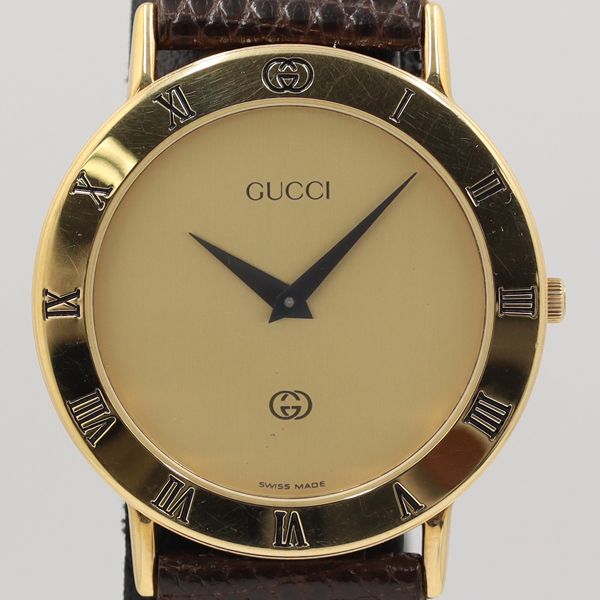美品 GUCCI グッチ 腕時計 クォーツ 3000M メンズ 稼働品 ブラック グッチ 時計 クォーツ ブラック メンズ GUCCI YA136219[品番