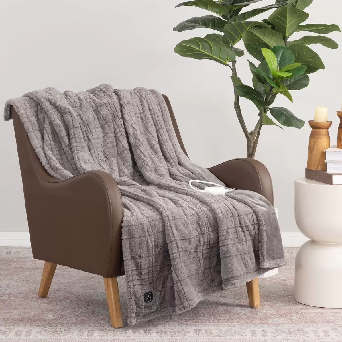 楽天市場】【送料無料】電気 大判 ひざ掛け グレー 127×152cm 毛布