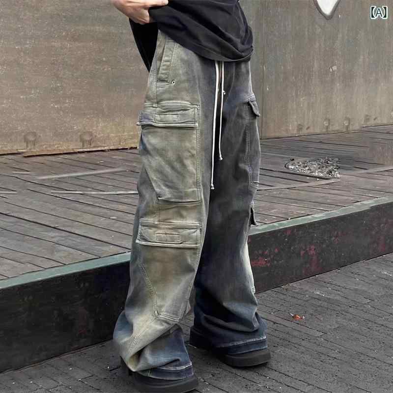 亜米利加 式の 水洗いするは 古くさい 衣嚢の 工 装の ジーパンを します。