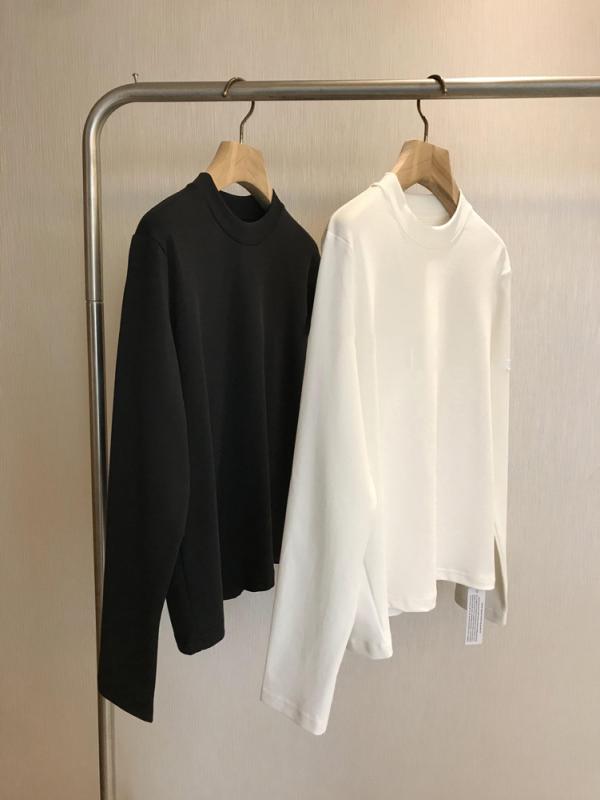 吹爆、 t * e Ro * 出品 !!! シンプルで シンプルな純 色の 丸首の 後に中 縫い 馬 綿 長袖 t シャツの 女性