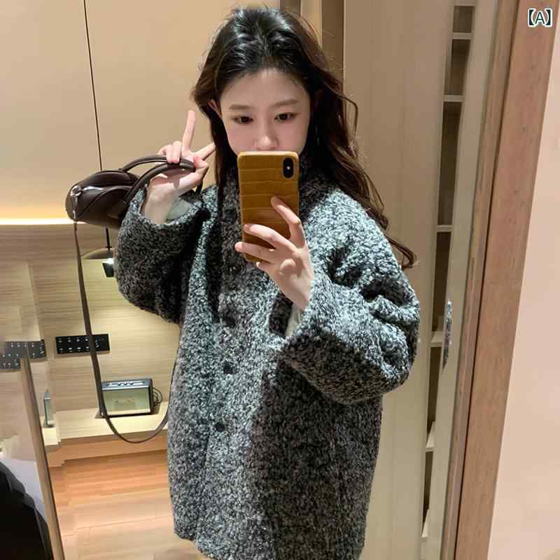 深センの 南 油の 小さい 背の 灰色は 毛を 厚く します。 コートの 女性は 怠惰な 風の 高級 感が あります。