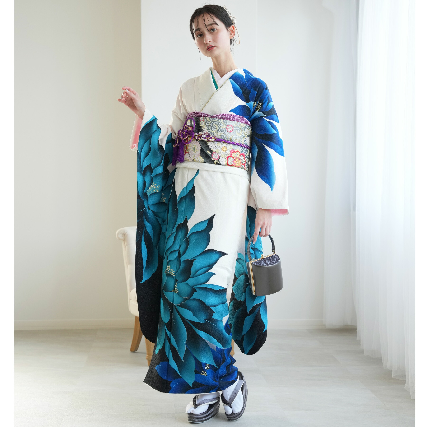 ＊正絹/振袖 正統派古典 紺/金色/ネイビー 牡丹柄 はんなり 上品 王道 大和