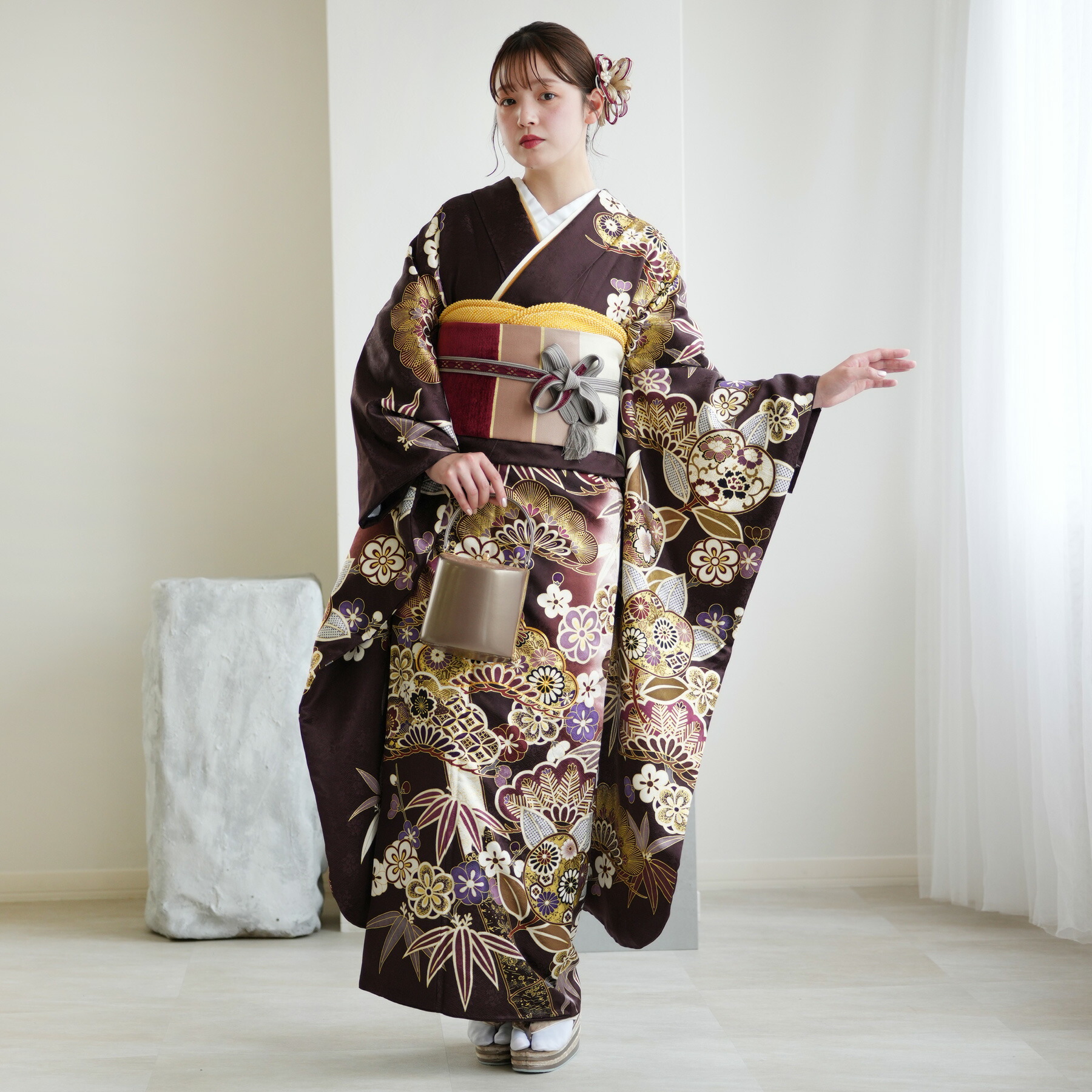 正絹 アンティーク着物 振袖 三つ紋 正絹 アンティーク着物 振袖 三つ紋 アンティーク 着物 振袖 中