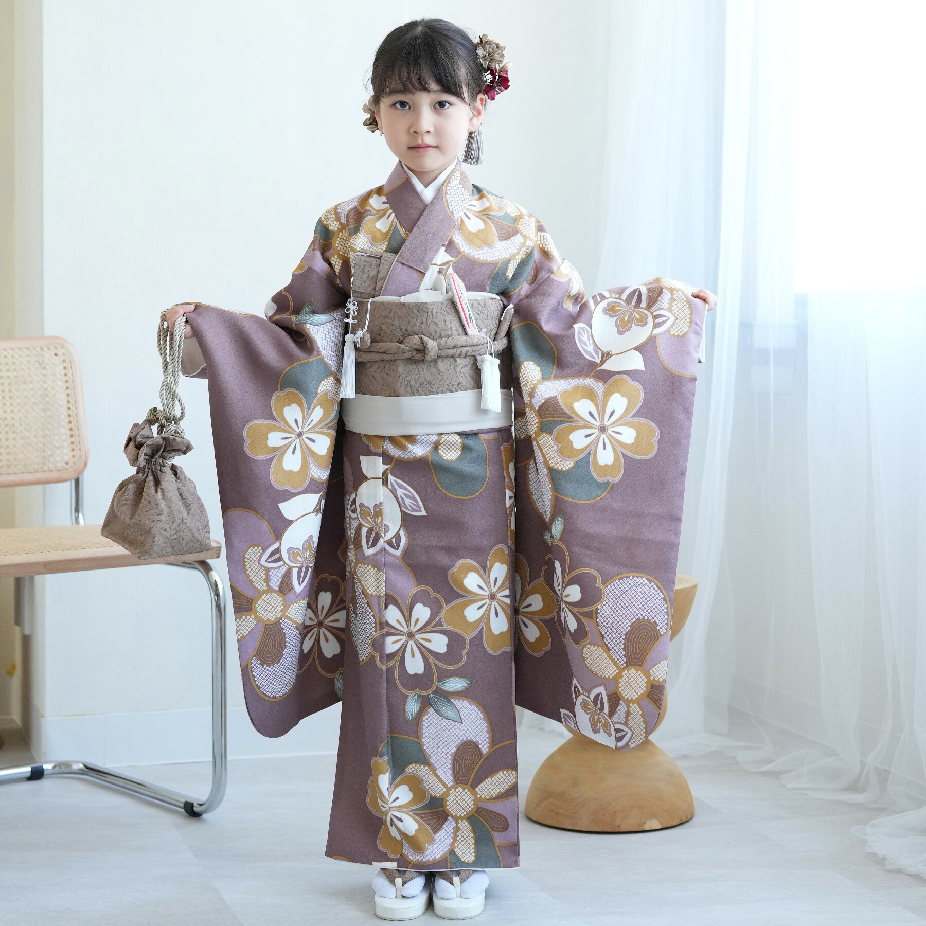 【レンタル】【ひよこ商店 七五三 着物 7歳 女の子 四つ身　モーブねじり梅】着物セット 子供 kids 四つ身 お祝い着 記念撮影 七歳 七才　女の子 女児 着物 日本製作り帯 長襦袢 志古貴 ハコセコ 草履 バッグ びら簪 足袋 120cm-135cm前後　往復送料無料