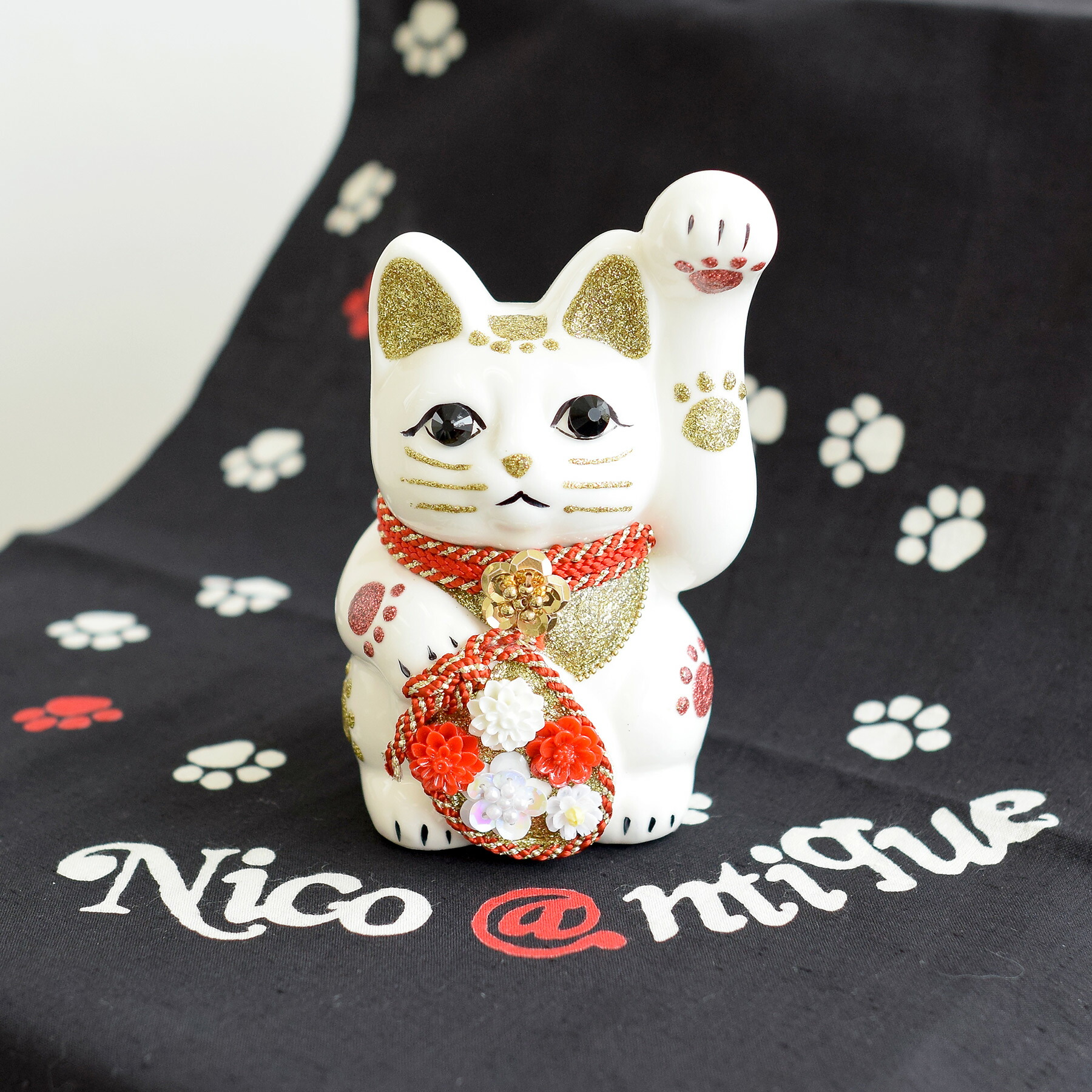 楽天市場】【ニコアンティーク×ご縁猫 招き猫 梅（うめ）】 4号 白