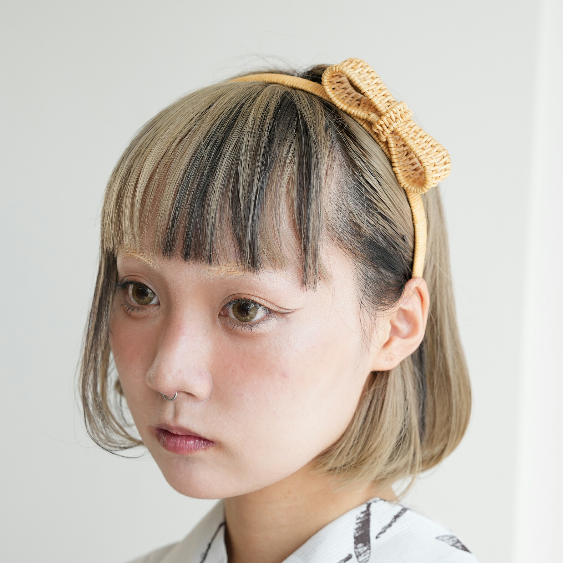 【utatane　籐リボンカチューシャ　ラタンウィッカー　籐編み　単品】ヘアアクセ 髪飾り ハンドメイド 天然素材 ボヘミアン ミッドセンチュリー フラワームーブメント 春 夏 カジュアル 浴衣 着物