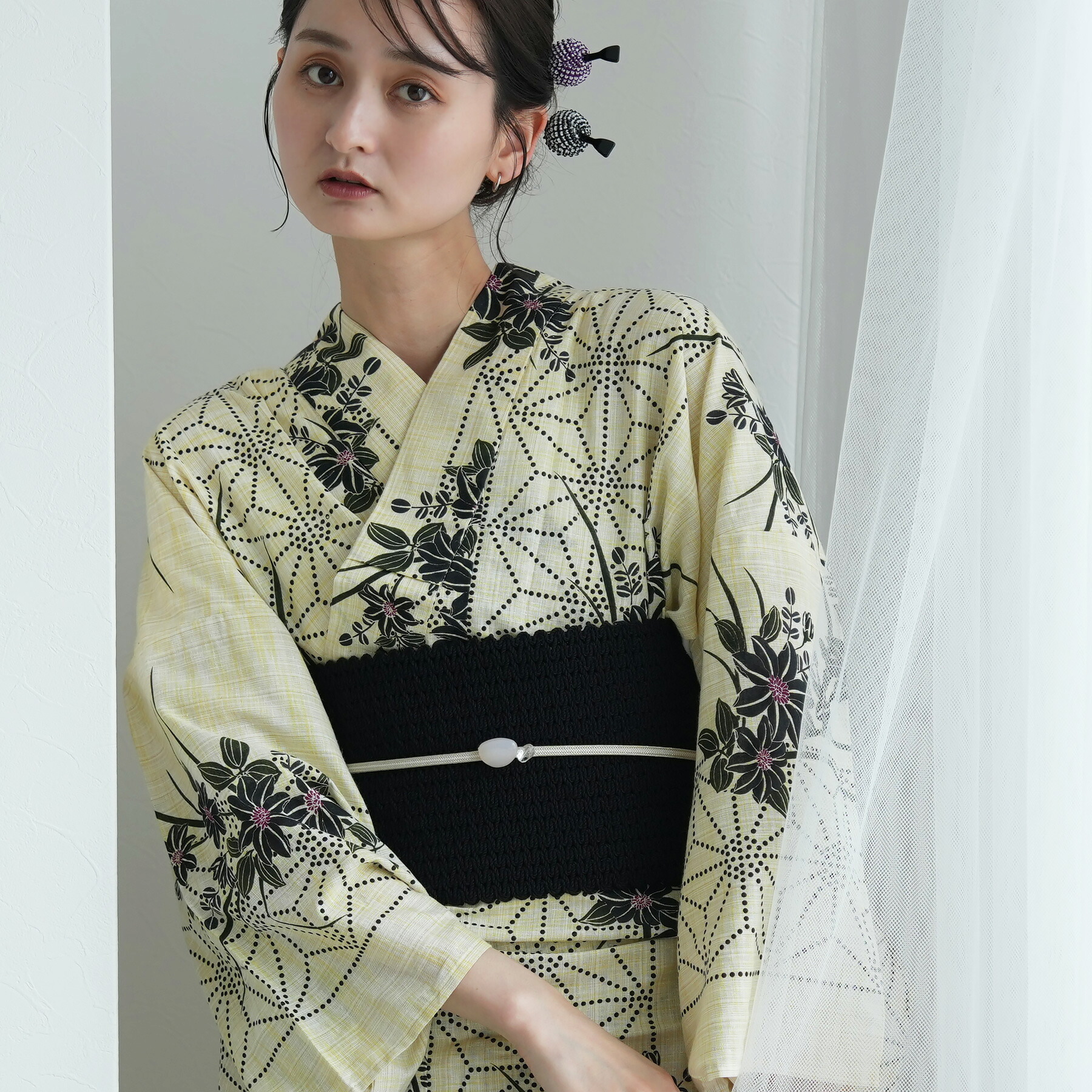 2026新作！【utatane 浴衣 3点セット レディース 綿麻 高級変わり織｜先染めベージュ 京美人花とモダン麻の葉柄（フリーサイズ）】特選・麻混/綿麻｜デパート品質｜浴衣・帯・下駄付き｜utatane