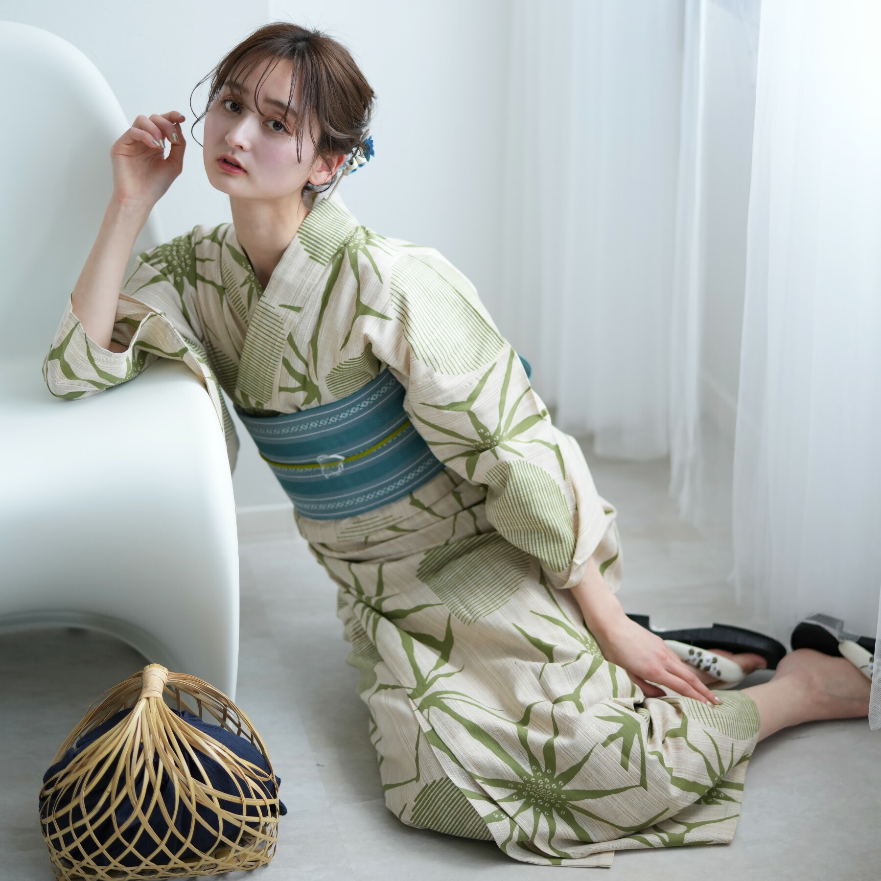 【新品】utatane 高級浴衣3点セット オフホワイトに広がるグリーンの芍薬 楽天市場】【80％OFF】【utatane 高級変わり織 浴衣3点セット
