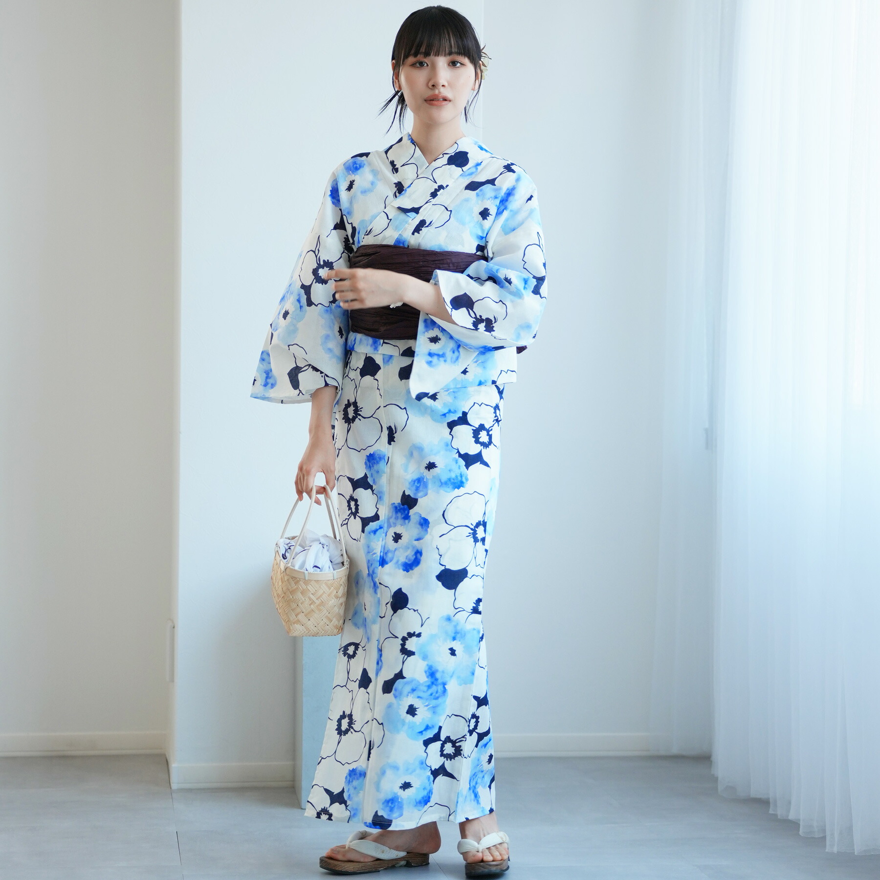楽天市場】【15％OFF】【高級変わり織 浴衣2点セット 白地に紺と