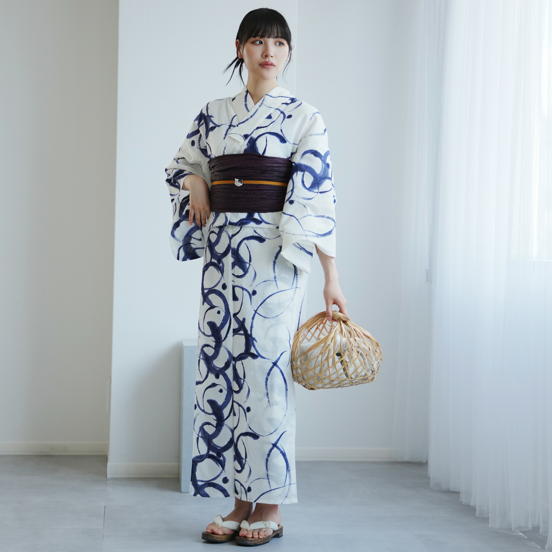 鉛筆画 「なれない浴衣」作品Ｎｏ．100 楽天市場】【utatane×Kuovi（クオヴィ）高級変わり織 絵羽浴衣3