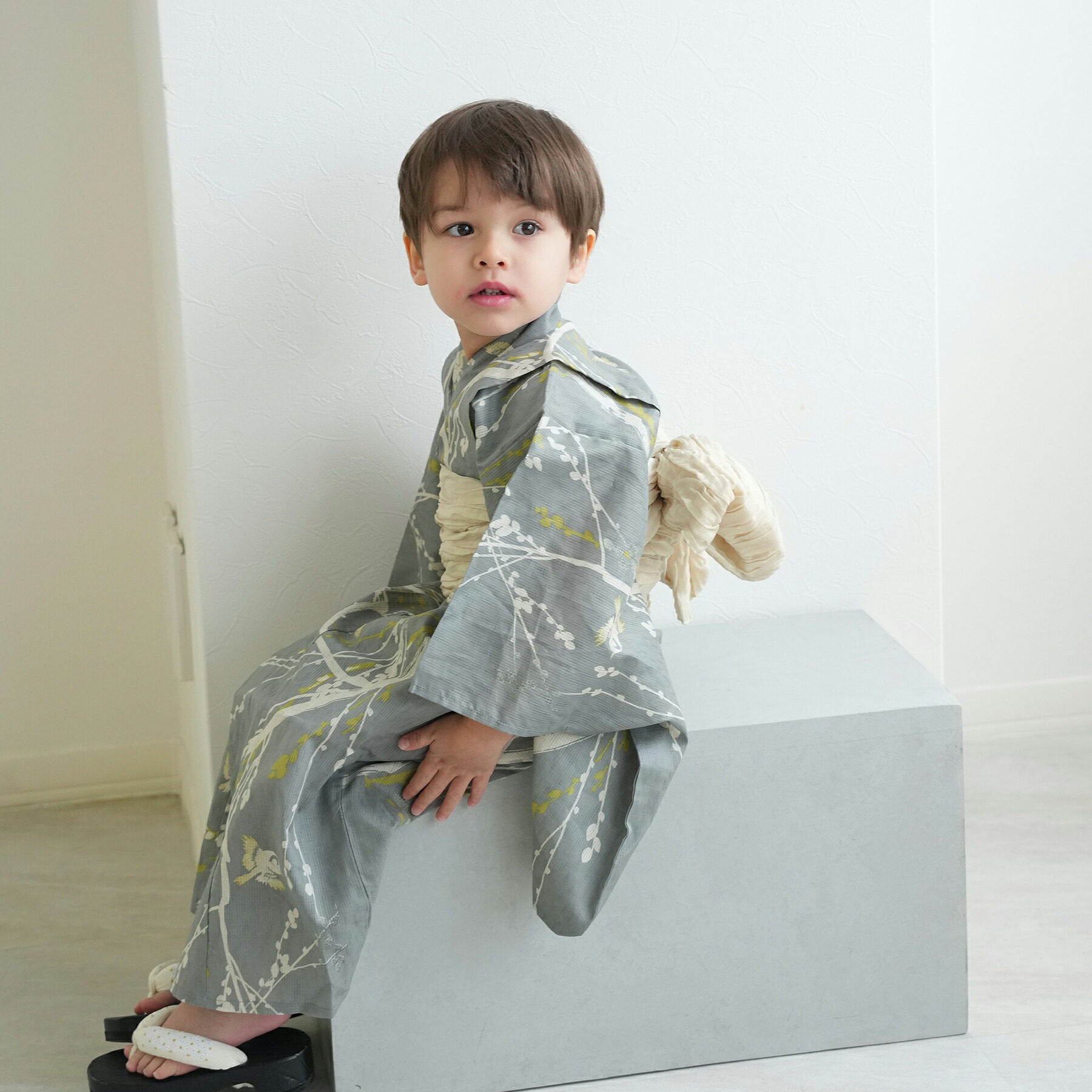 10％OFF】【ひよこ商店 kids 高級変わり織 子供浴衣3点セット 女の子 