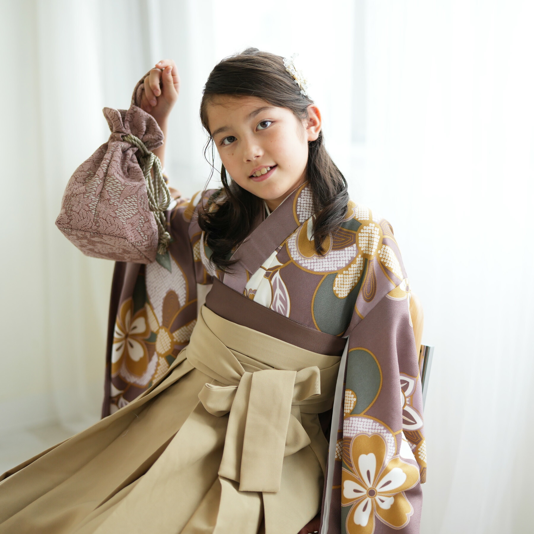 【ひよこ商店 ハーフ成人式 袴 3点セット 10歳 女の子 モーブねじり梅】着物 はかま 長じゅばん　着物セット 販売 1/2成人式 小学生 お祝い着 記念撮影 十歳 十才 子供 kids 女児 キッズ 女性 袴75cm（身長130-140cm）重ね衿縫い付済