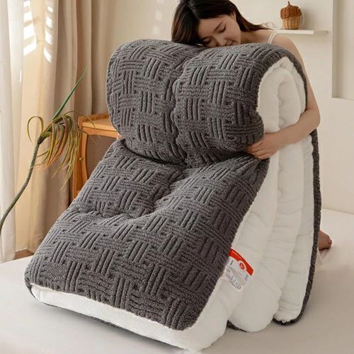 掛けふとん シングル ダブル シープ調ボア 厚手 毛布にもなる2WAY仕様 200*230cm5kg 秋冬用 ボア布団 冬掛布団 保温力UP 暖かい 防ダニ加工 柔らか 洗える 防臭 北欧風 雲に包ま
