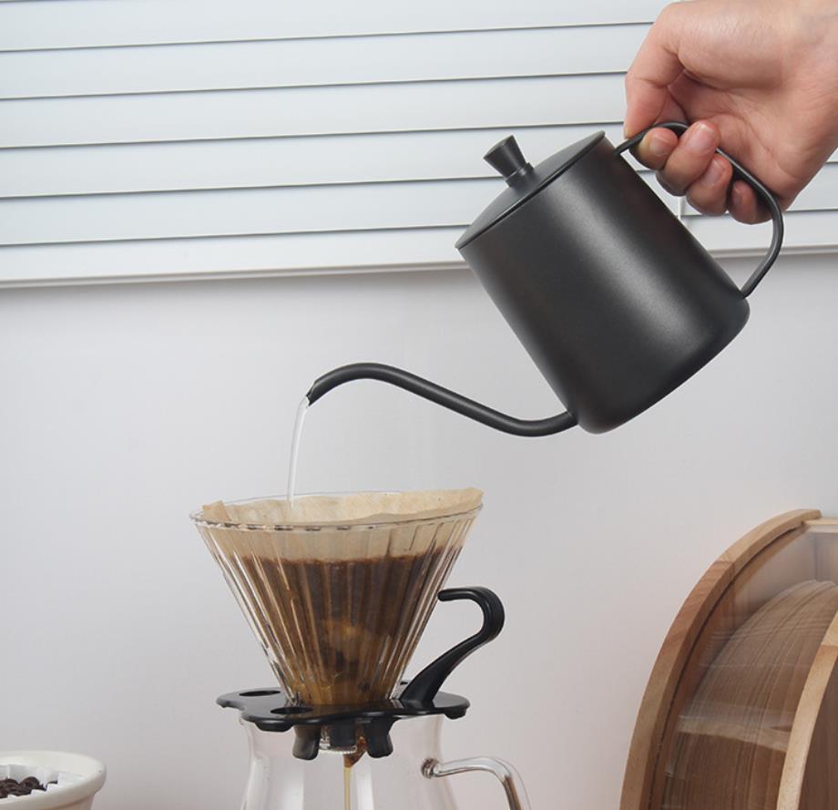 コーヒードリップポット 600ml コーヒーケトル ドリップポット コーヒーポット ドリップ用 細口 ハンド パンチポットアウトドア 直火 IHI対応 キャンプ用 約2-3杯分 おしゃれ シンプル ギフト コーヒー グッズ ケトル コーヒー器具