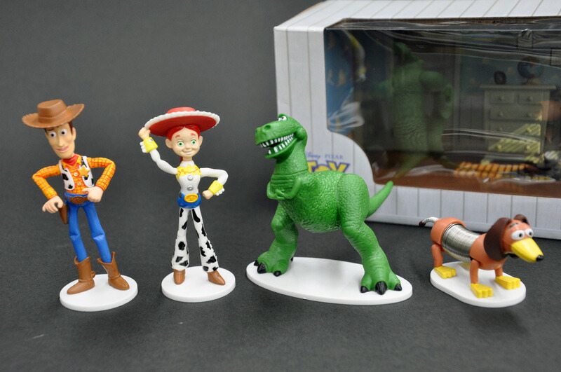 楽天市場 ディズニー Disney コレクションフィギュア4セットトイストーリー ウッディ ウッディ ウェンディ レックス スリンキー わたしの器
