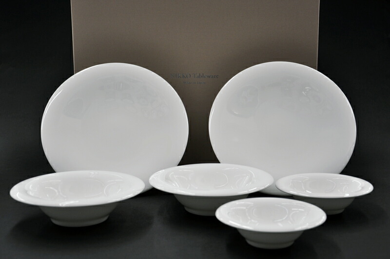 [NIKKO(ニッコー)] UYUN(ウユン) ペアスターターセット FINE BONE CHINA (ファインボーンチャイナ) NIKKO SINCE1908 新生活/初めて/新婚/祝い/お祝い/御祝い/結婚祝/一人暮らし/食器 【2021年度グッドデザイン賞】
