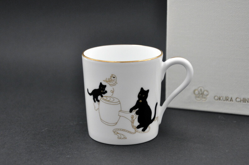 大倉陶園\u003cBR\u003eカップ (打ち出の小槌)\u003cBR\u003e[マグカップ][黒猫親子2]\u003cBR\u003e\u003cBR\u003eお祝/内祝/不死化品/差し上げ物/生まれ落ちる日\u003cBR\u003e差し上げ物/差し上げ物/縁起物/母の日/父の日