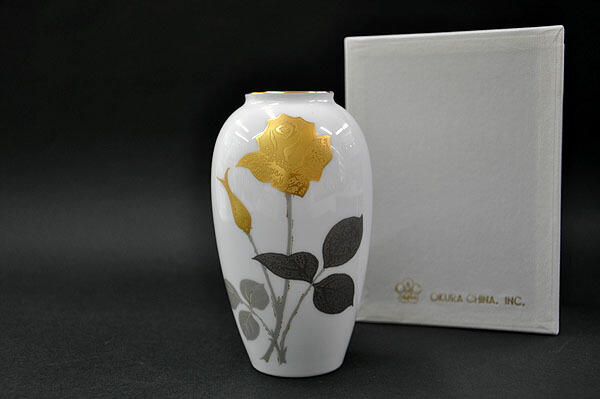 楽天市場】【送料無料】 大倉陶園金蝕バラ(2016) 28cm花生[花器][花瓶