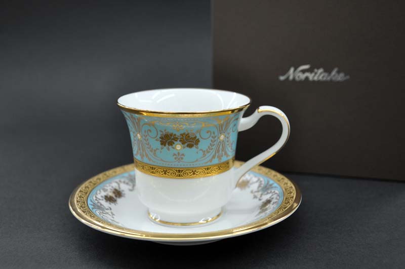 ノリ竹 ～Noritake～ \u003cBR\u003eアメリカン碗皿(１客)\u003cBR\u003e優勝杯＆平円盤\u003cBR\u003eジョージアンターコイズ(GeorgianTurquoise)\u003cBR\u003e\u003cBR\u003e差し上げ物/差し上げ物/差し上げ物/生まれ落ちる日/母の日/父の日\u003cBR\u003e敬老の日/クリスマス/祝する品