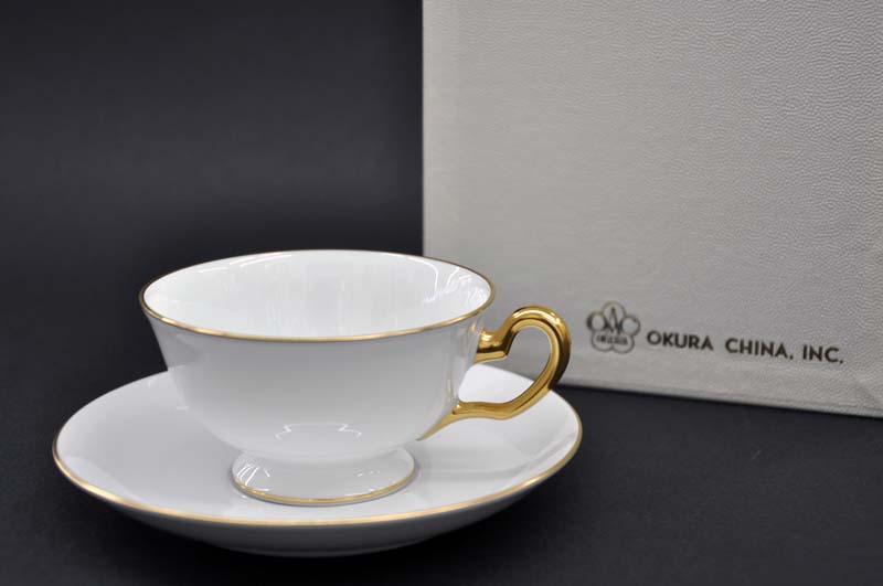 ミモザ 花言葉シリーズ 20cm デザート皿 ペア+37cm プラター 大倉陶園 花暦12ヶ月 3月「ミモザ」 製作工程 大倉陶園公式オンラインショップ