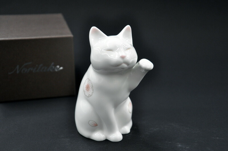 楽天市場】ノリタケ 〜Noritake〜置物「招き猫」小 (右手)[FORTUNE  CAT]御祝/内祝/お祝/記念品/縁起物プレゼント/ギフト/贈り物/お返し結婚/新築/開店/開運/招福/千客万来 : わたしの器