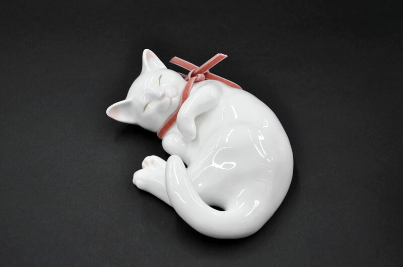FINE PORCELAIN ファインポーセレン　猫 置物　ノリタケ FINE PORCELAIN ファインポーセレン 猫 置物 ノリタケ 猫 置物