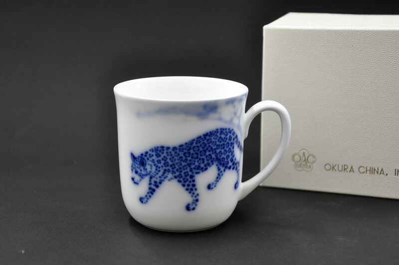 大倉陶園 青色サファリ\u003cBR\u003eマグカップ(ジャガー)[コップ]\u003cBR\u003e [Pattern No.8200]【陰電子領域相応う商いもの】