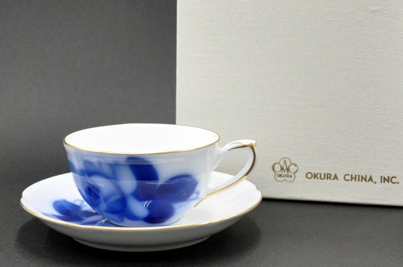 大倉陶園　蓋付煎茶碗　ブルーローズフラワー　未使用 大倉陶園 蓋付煎茶碗 ブルーローズフラワー 未使用 大倉陶園 蓋